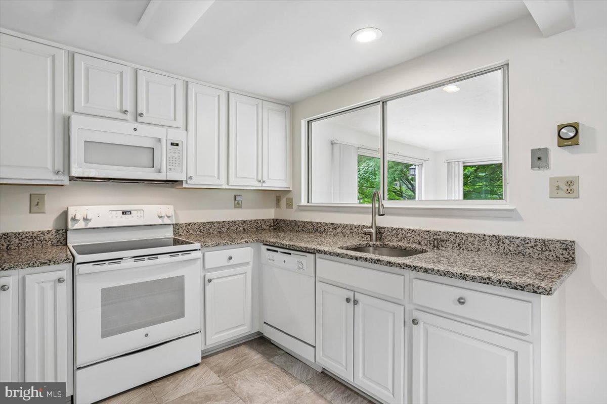 15133 Vantage Hill Road #7-C photo 6
