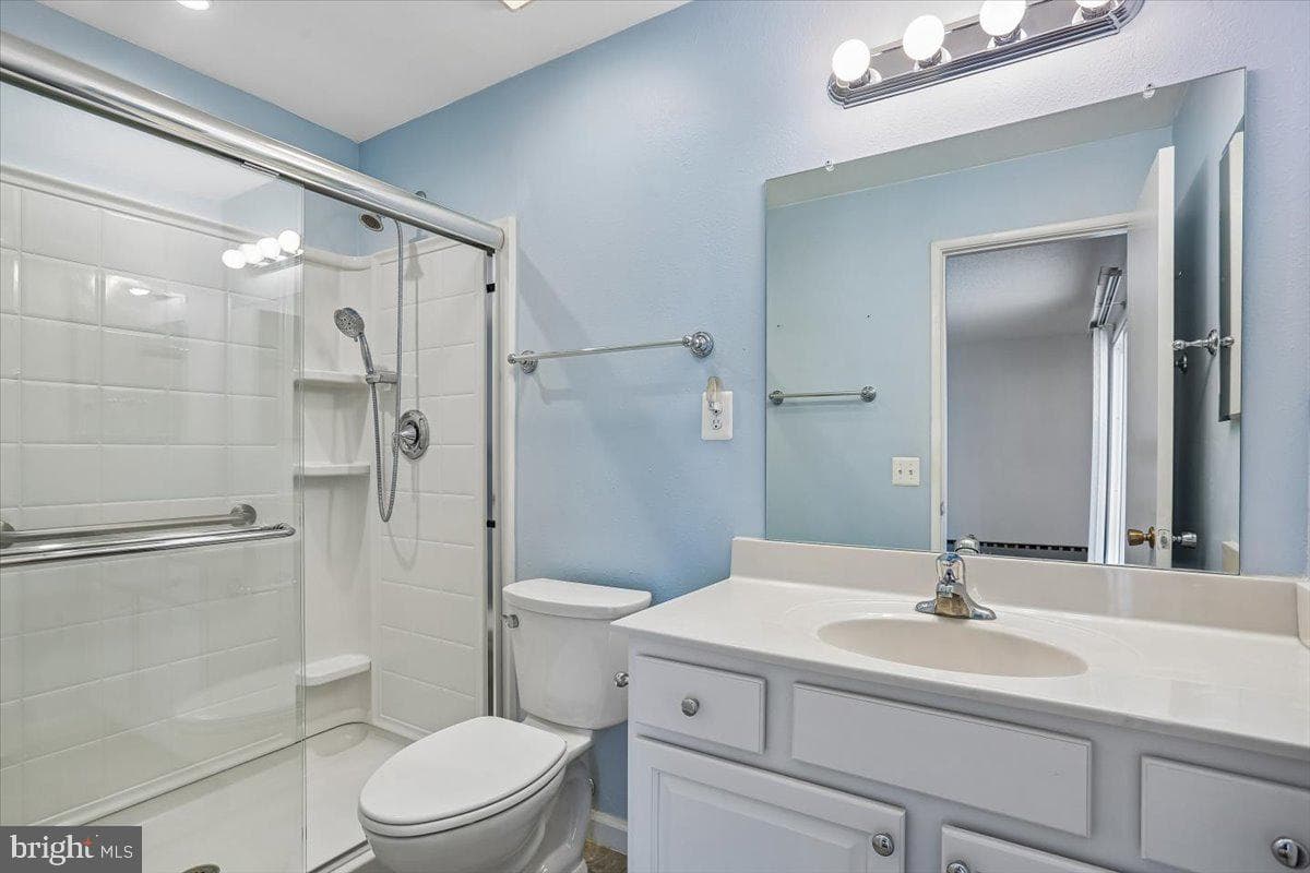 15133 Vantage Hill Road #7-C photo 9