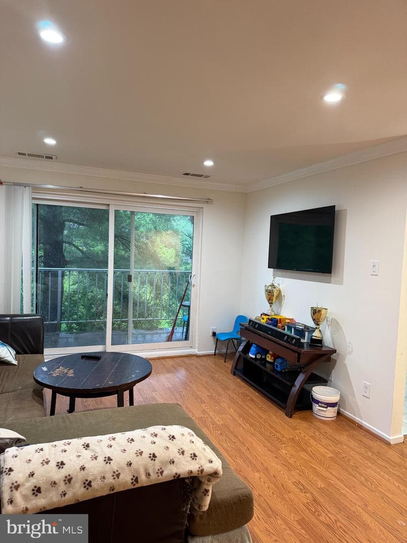 19437 Brassie Place #302, Montgomery Village