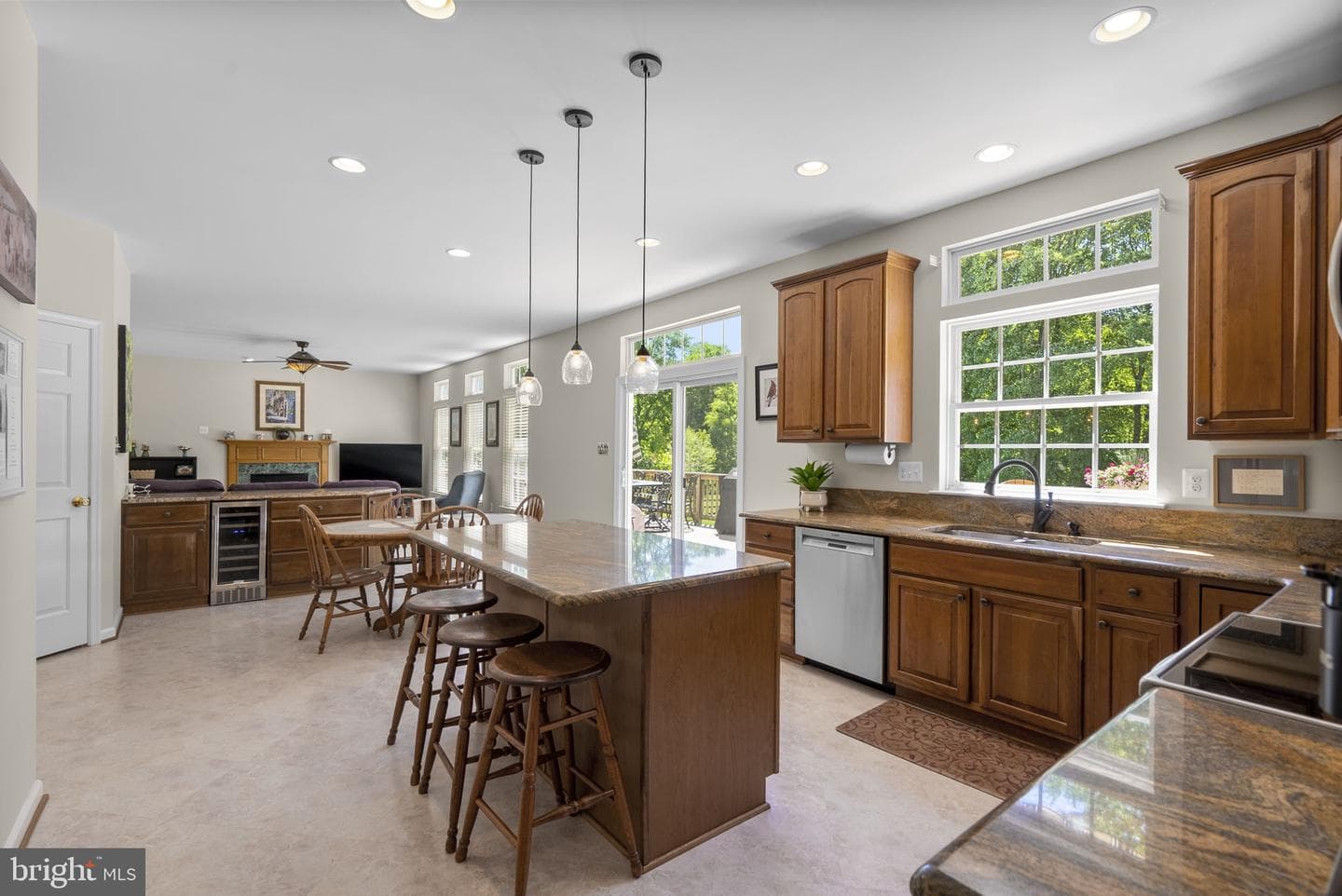 22335 Newcut Road photo 10