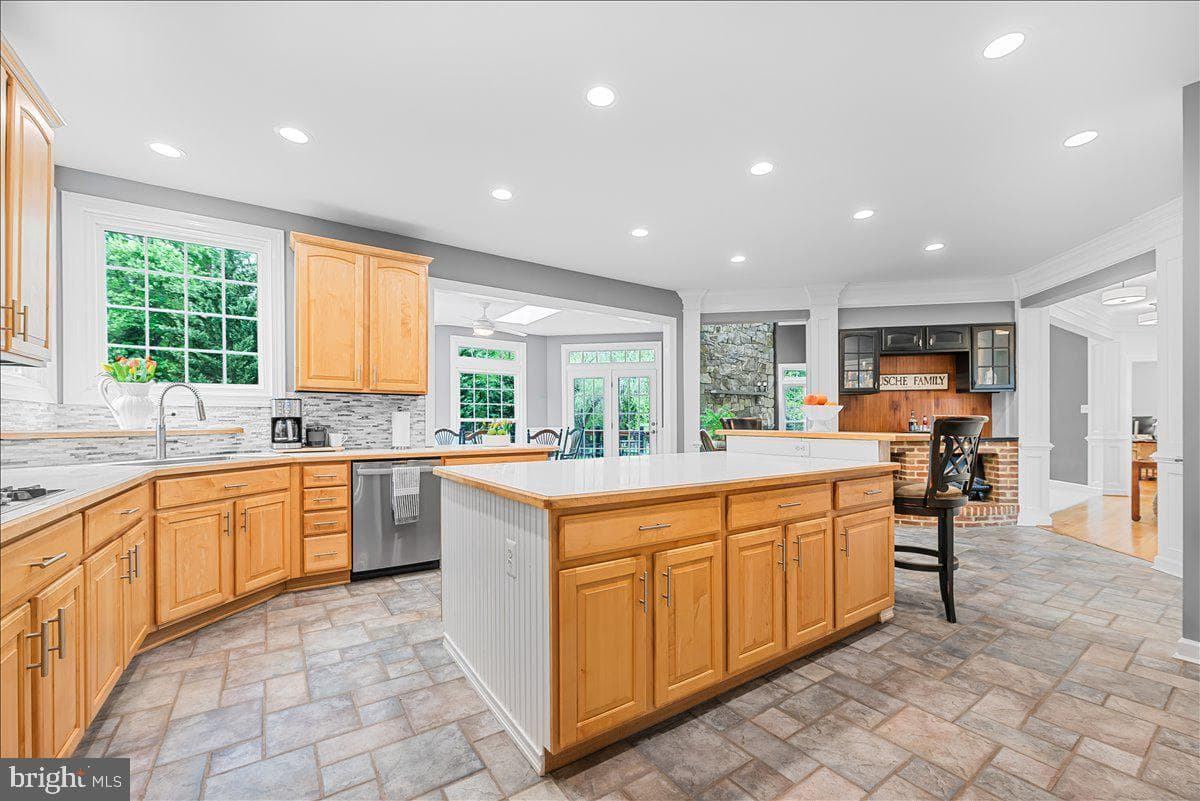 9653 Watkins Road photo 19