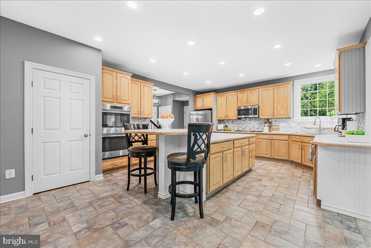 9653 Watkins Road photo 24