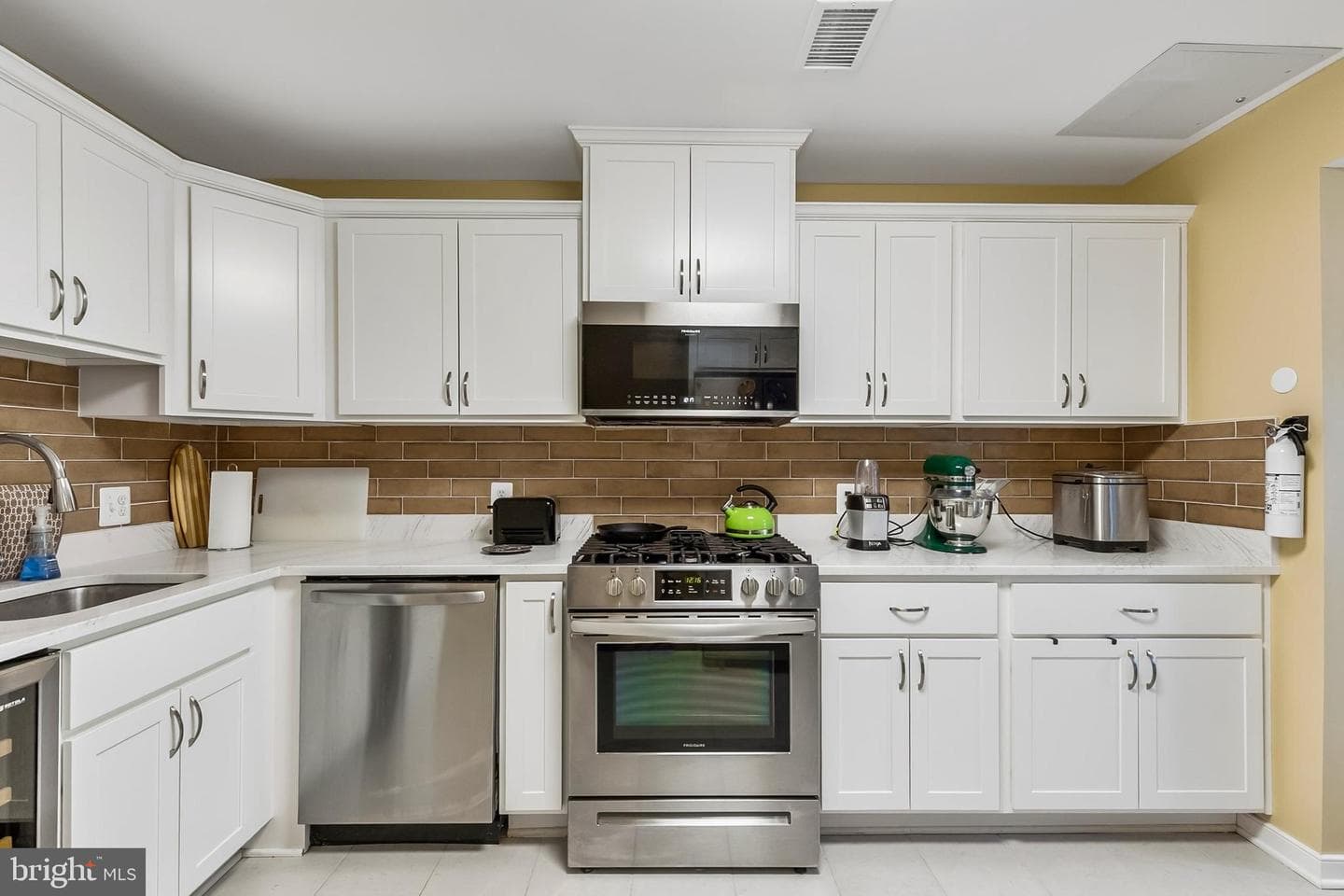 824 Quince Orchard Boulevard #201 photo 14