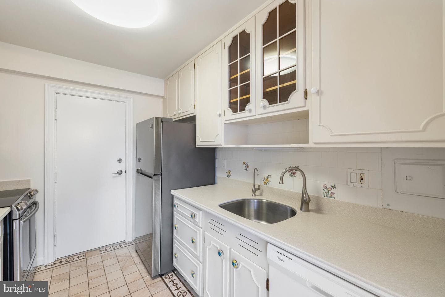 5100 Dorset Avenue #506 photo 12