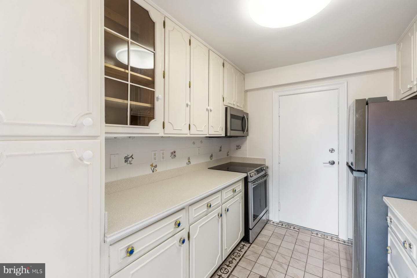 5100 Dorset Avenue #506 photo 6