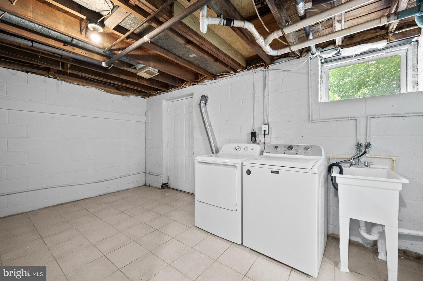 12405 Bushey Drive photo 22