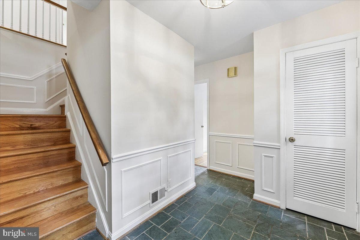 8700 Camille Drive photo 6