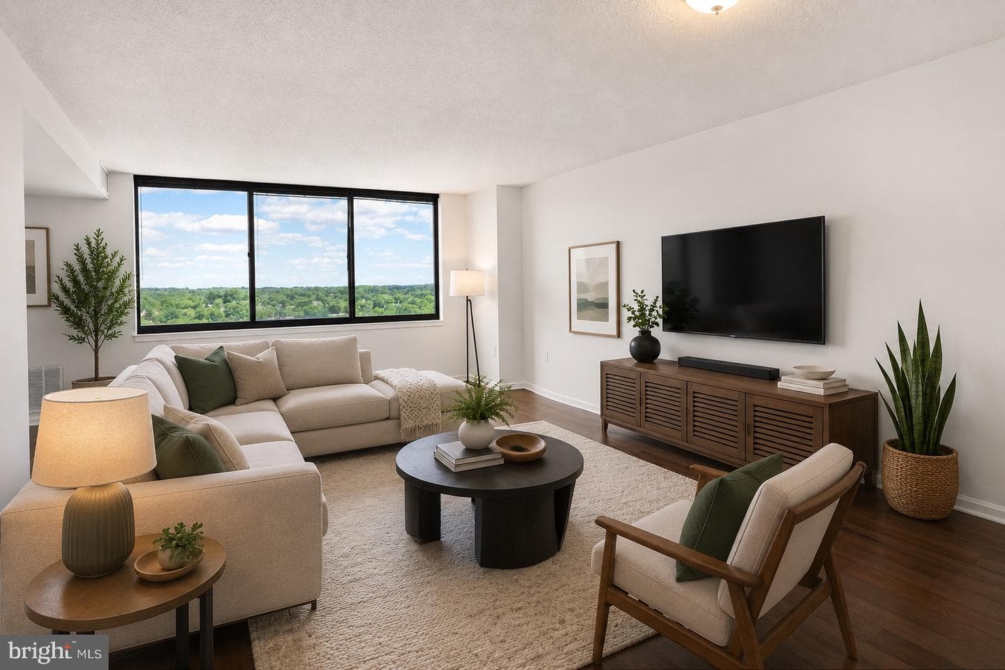 10101 Grosvenor Pl # 2008, Rockville