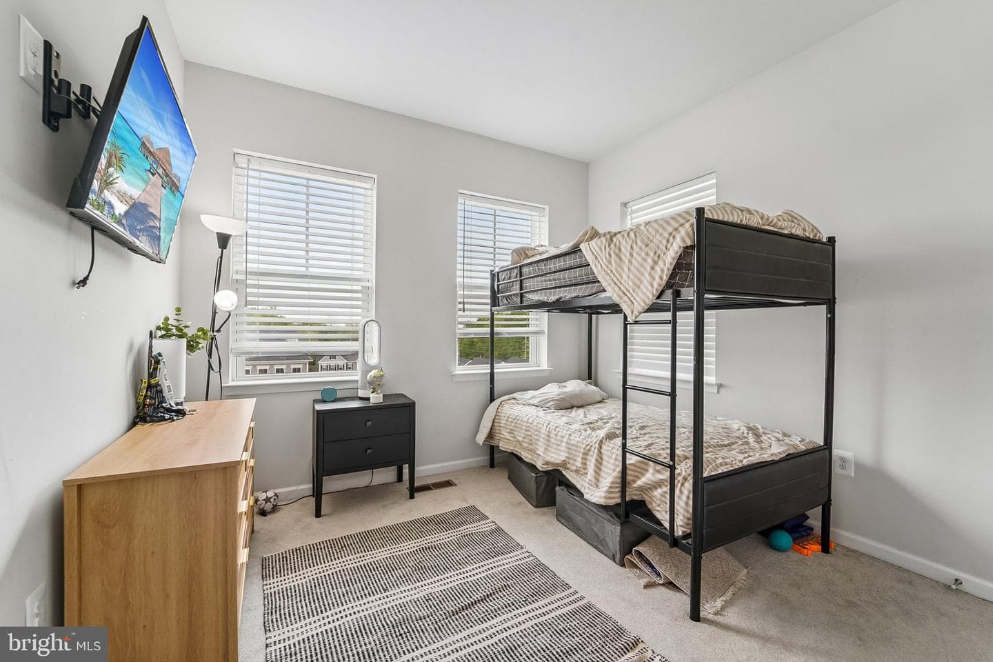 22917 Mater Way photo 23
