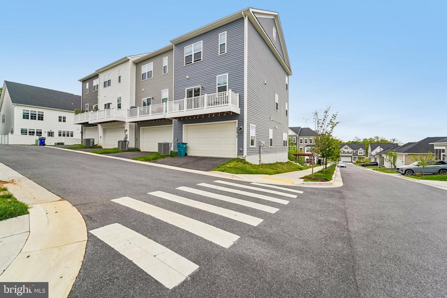 22917 Mater Way photo 29
