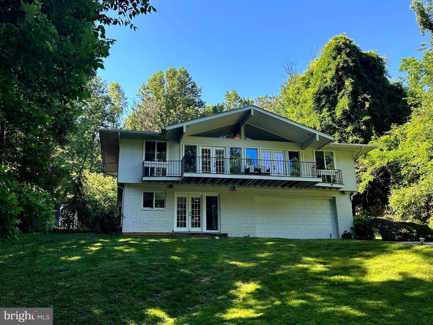6900 Heatherhill Road, Bethesda