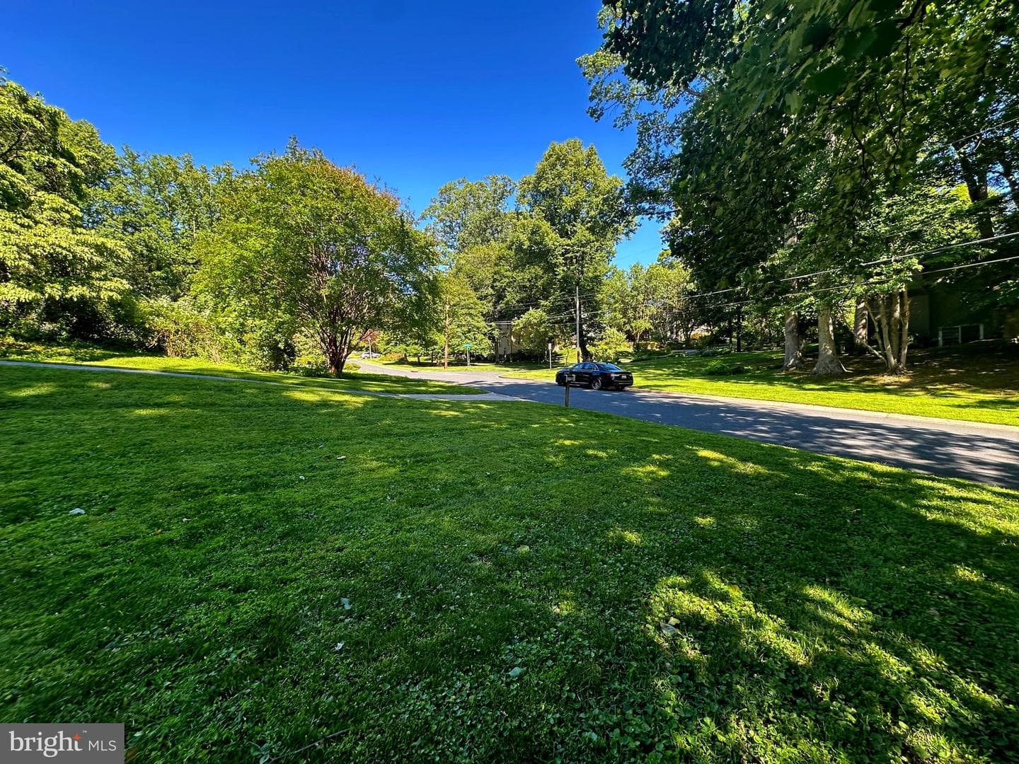 6900 Heatherhill Road photo 4