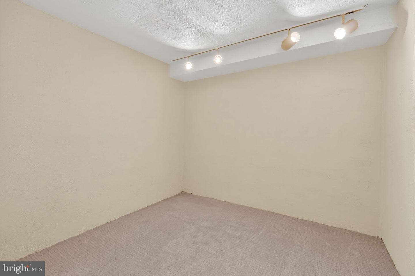 4722 Cumberland Avenue photo 32