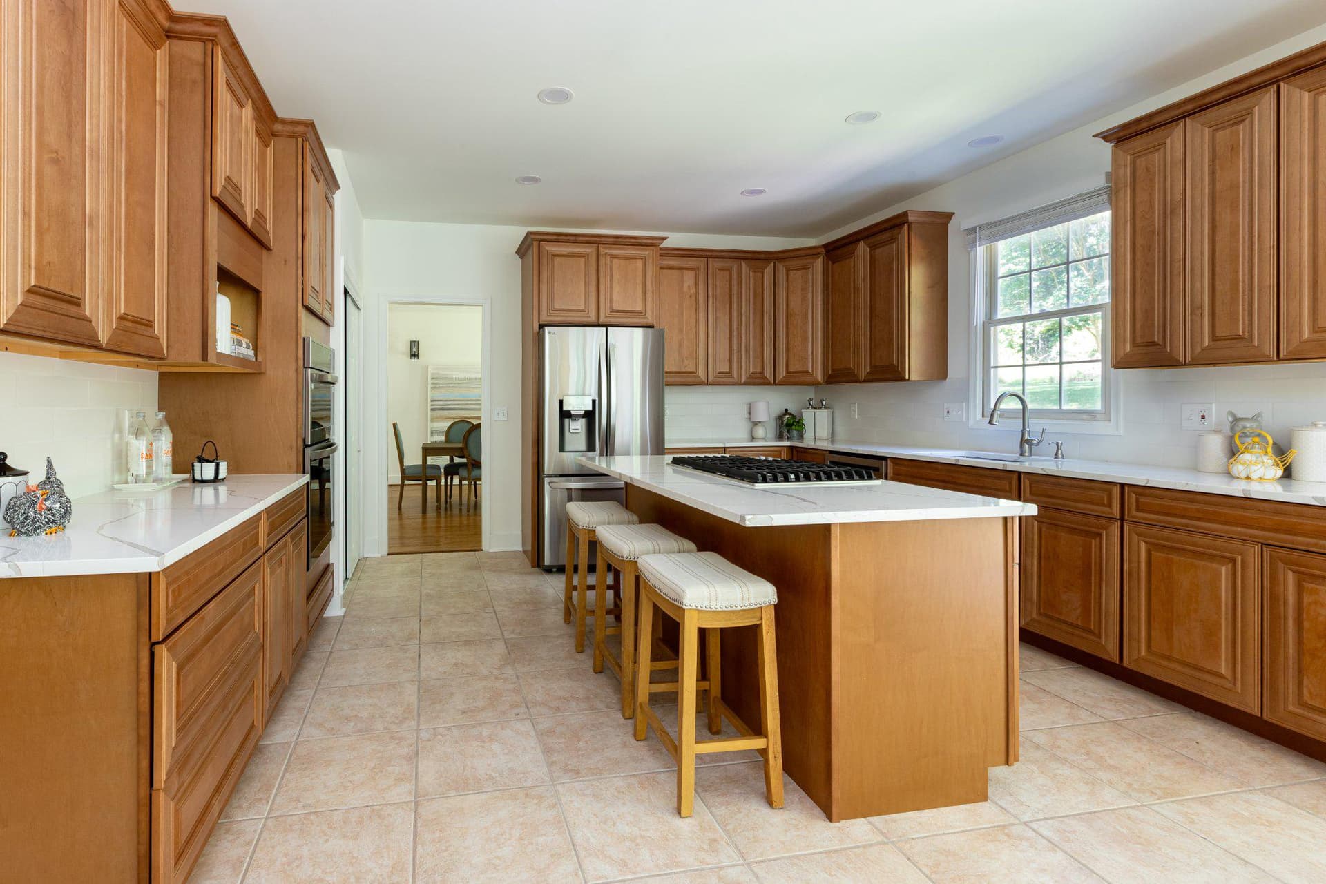 7009 Persimmon Tree Road photo 10