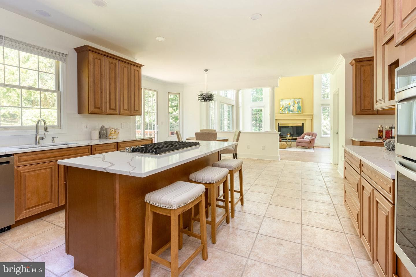 7009 Persimmon Tree Road photo 13