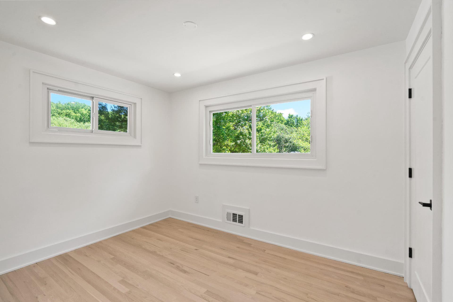 209 Thistle Drive photo 14