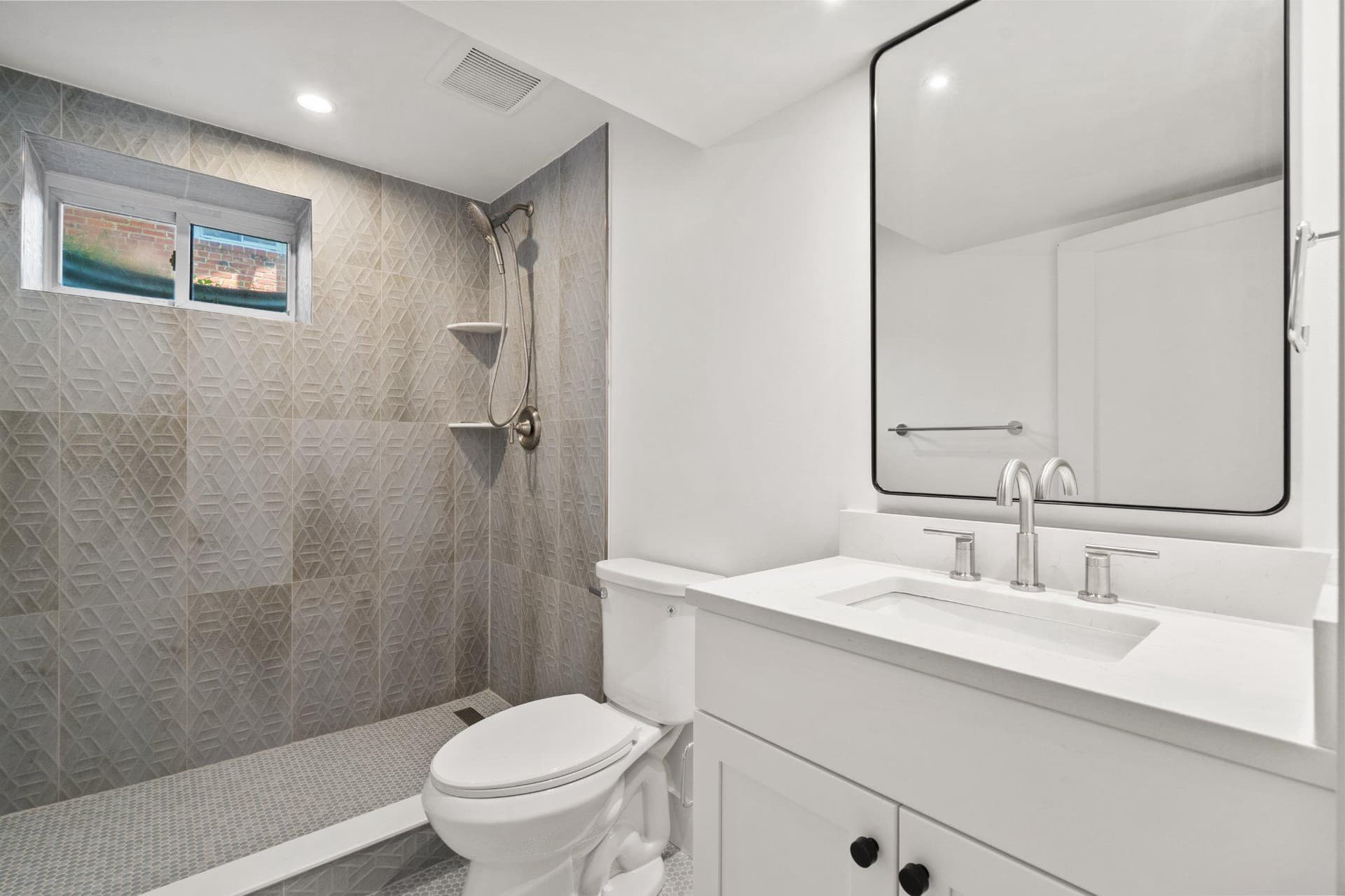 209 Thistle Drive photo 15