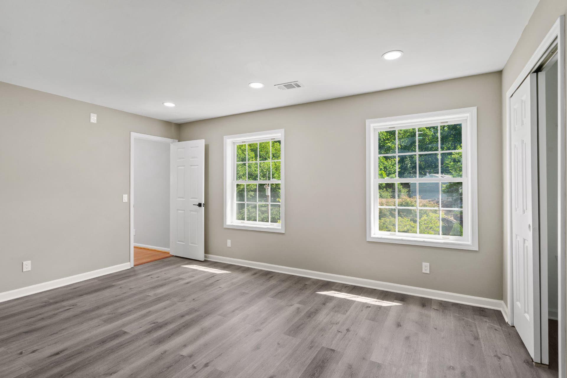 2017 Glenallan Avenue photo 15