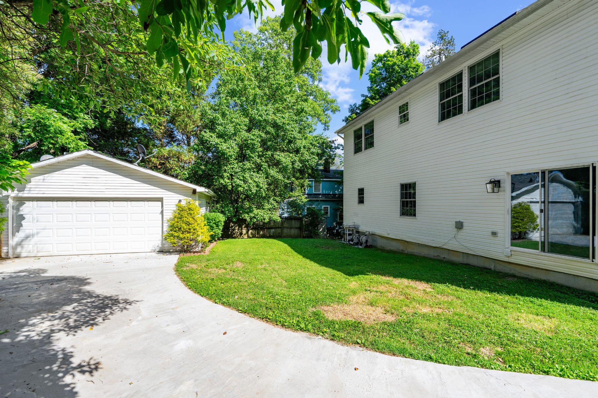 2017 Glenallan Avenue photo 29