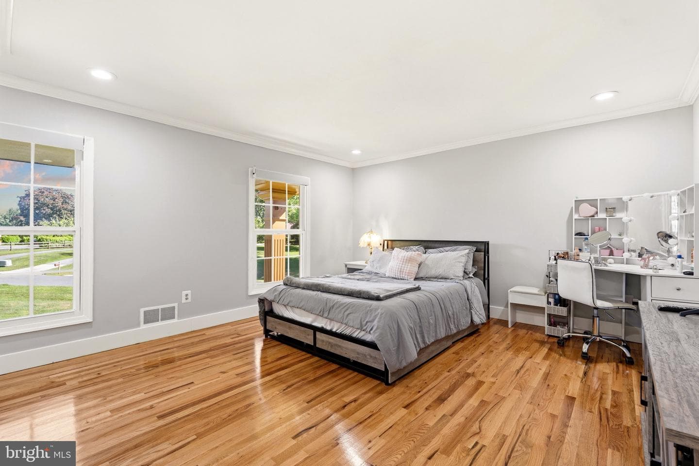 8701 Lochaven Drive photo 31