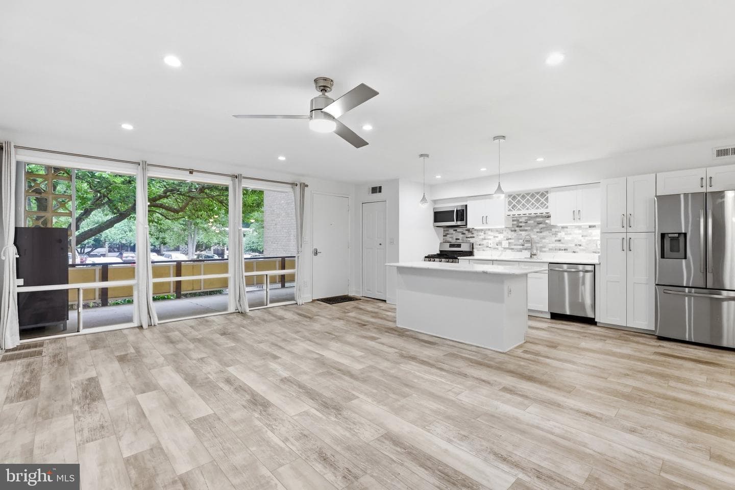7525 Spring Lake Drive #c2 photo 11