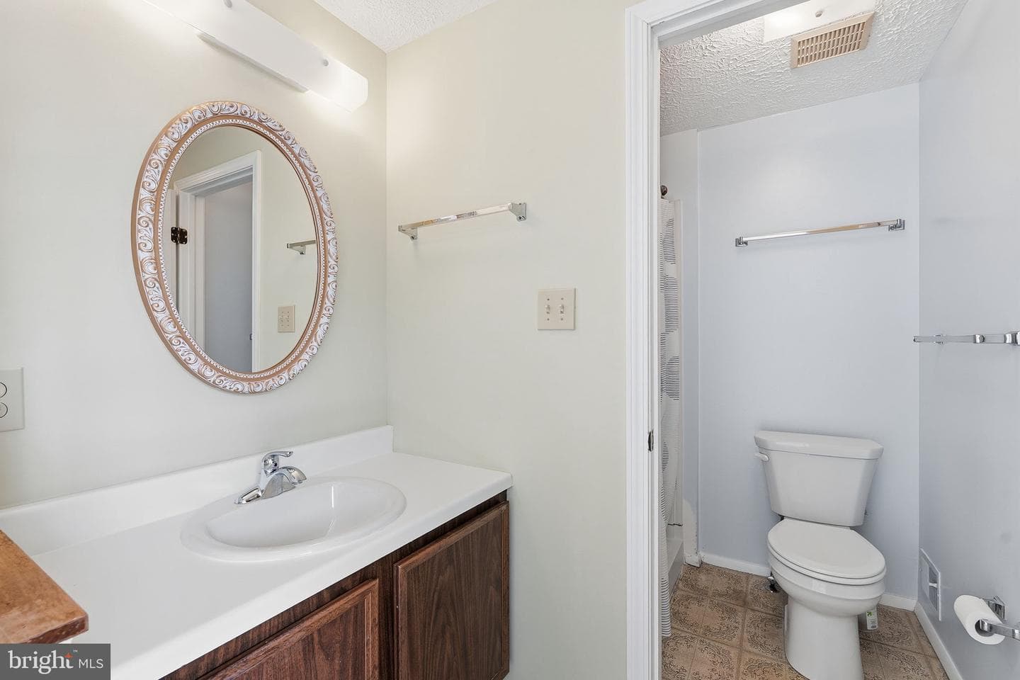 210 Curry Ford Lane photo 20