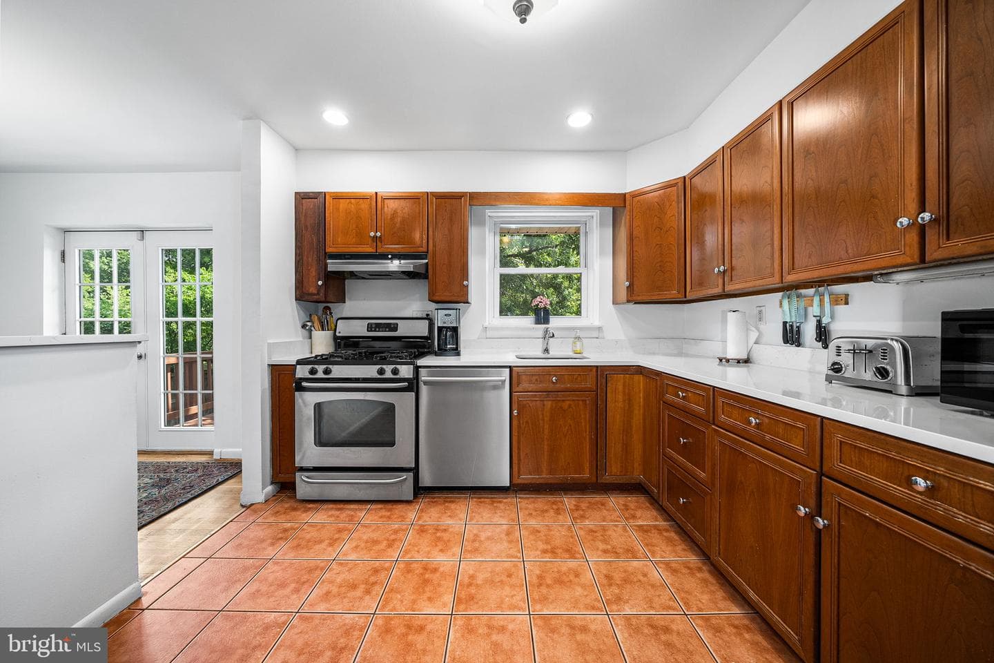 2305 Peggy Lane photo 15