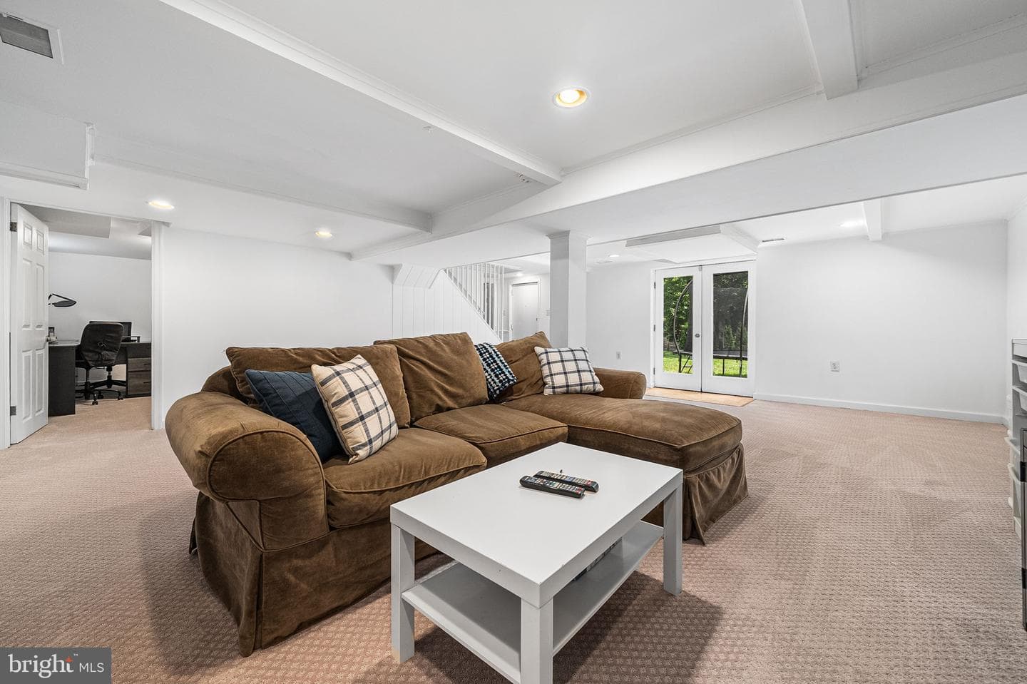 2305 Peggy Lane photo 27
