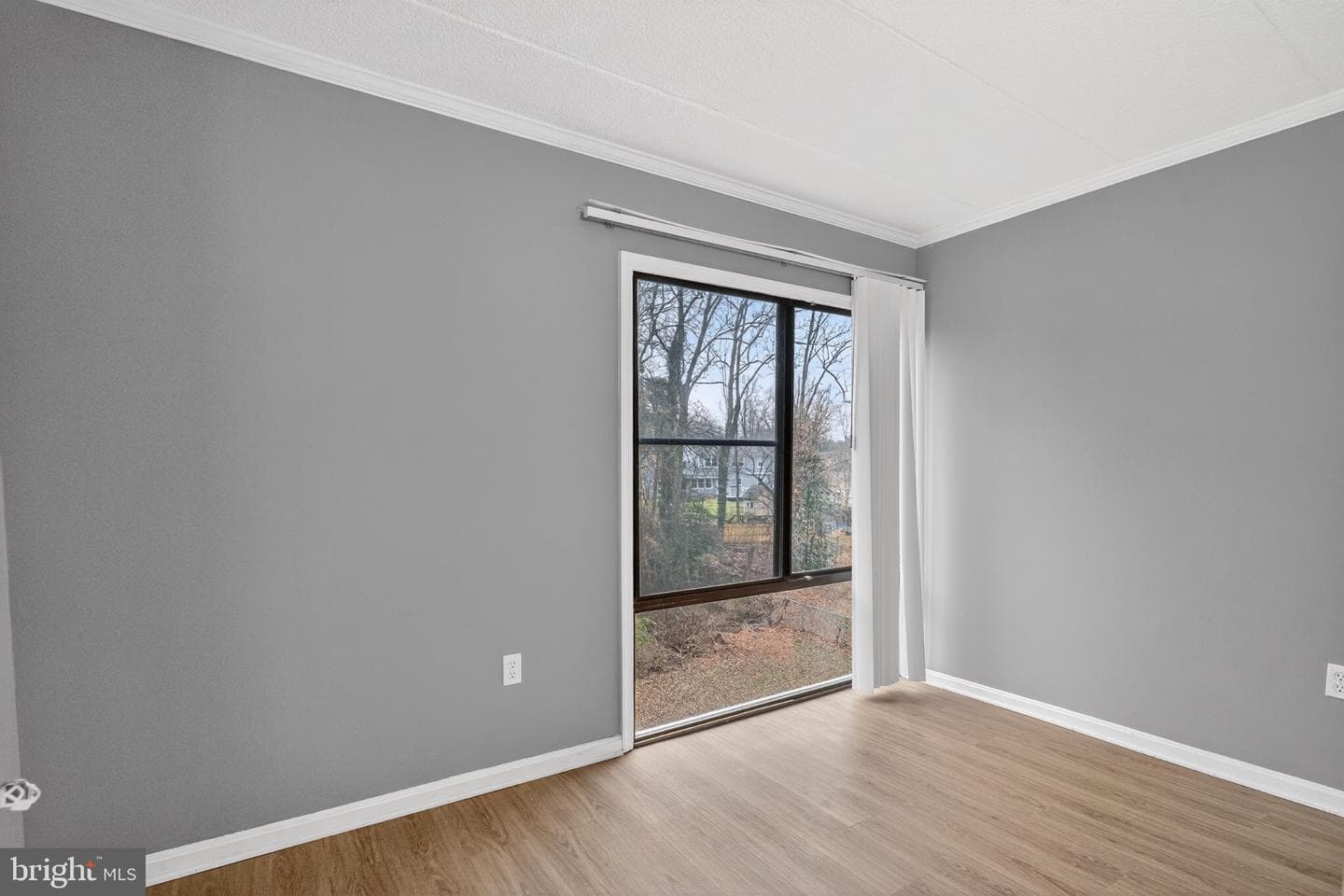 3301 Hewitt Avenue #403 photo 12