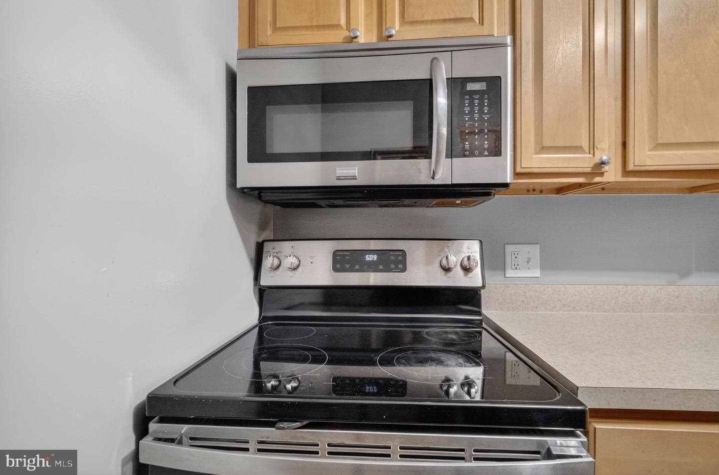 3301 Hewitt Avenue #403 photo 6