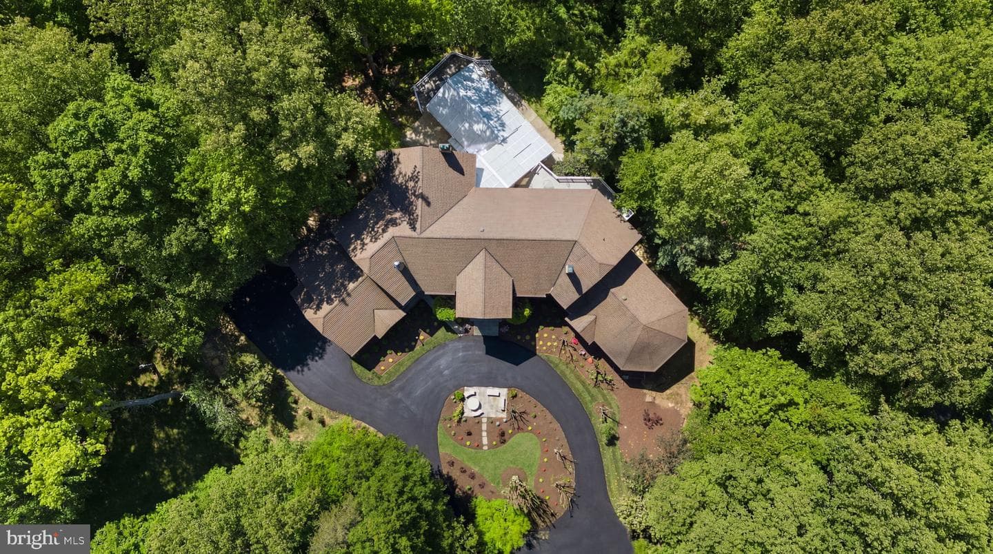 7003 Fawn Trail Court, Bethesda