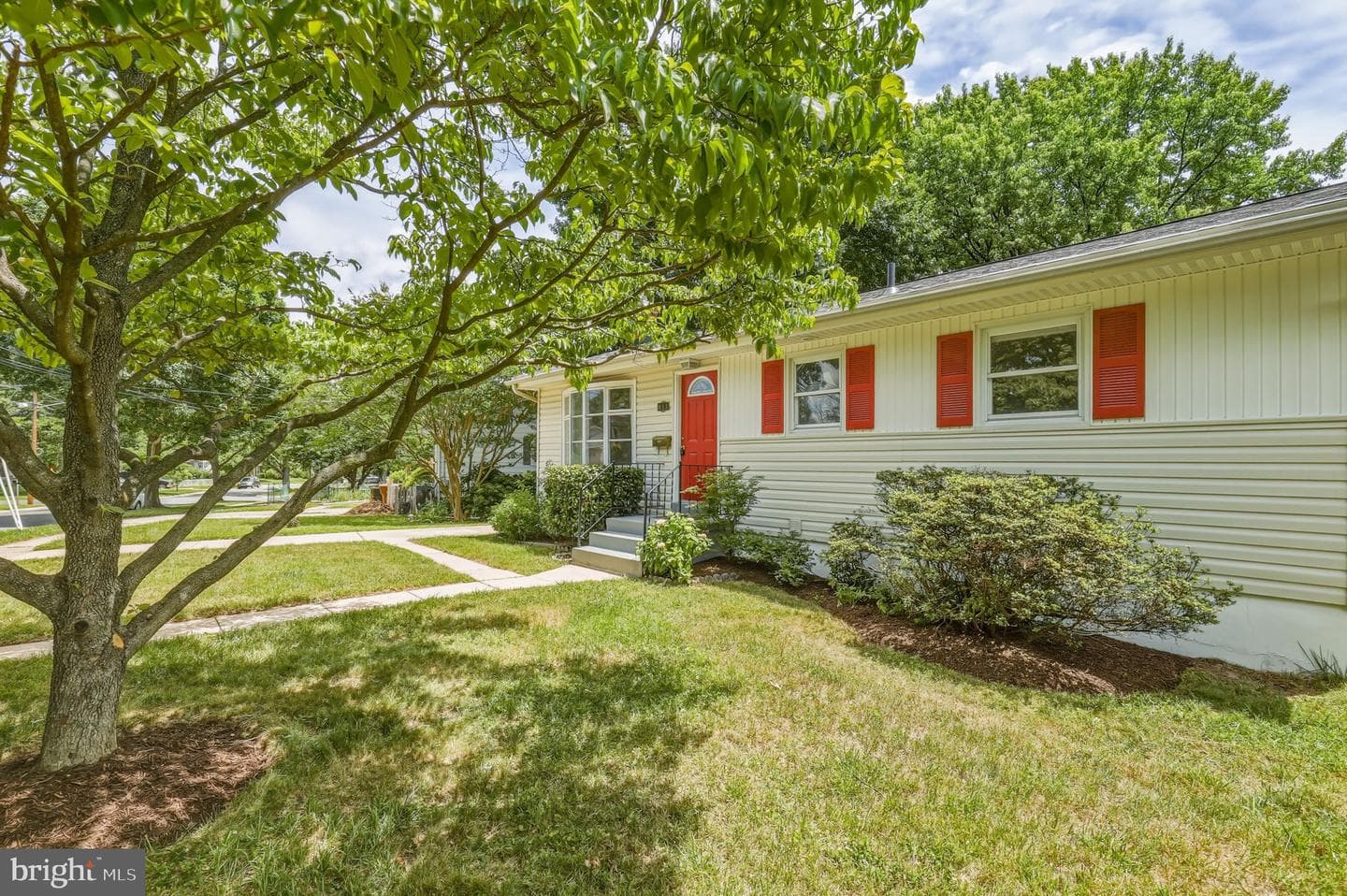 801 Lincoln Street photo 33