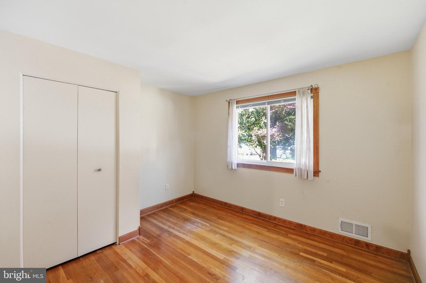 12615 Eastbourne Drive photo 24
