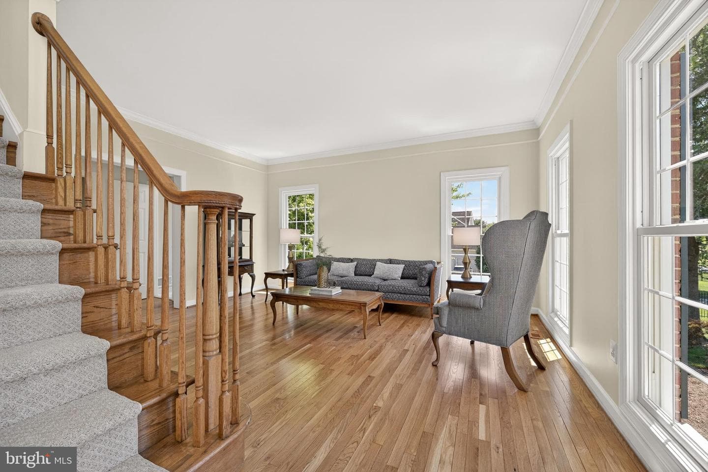 14405 Cervantes Avenue photo 15