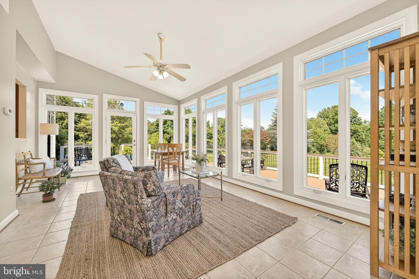 14405 Cervantes Avenue photo 32