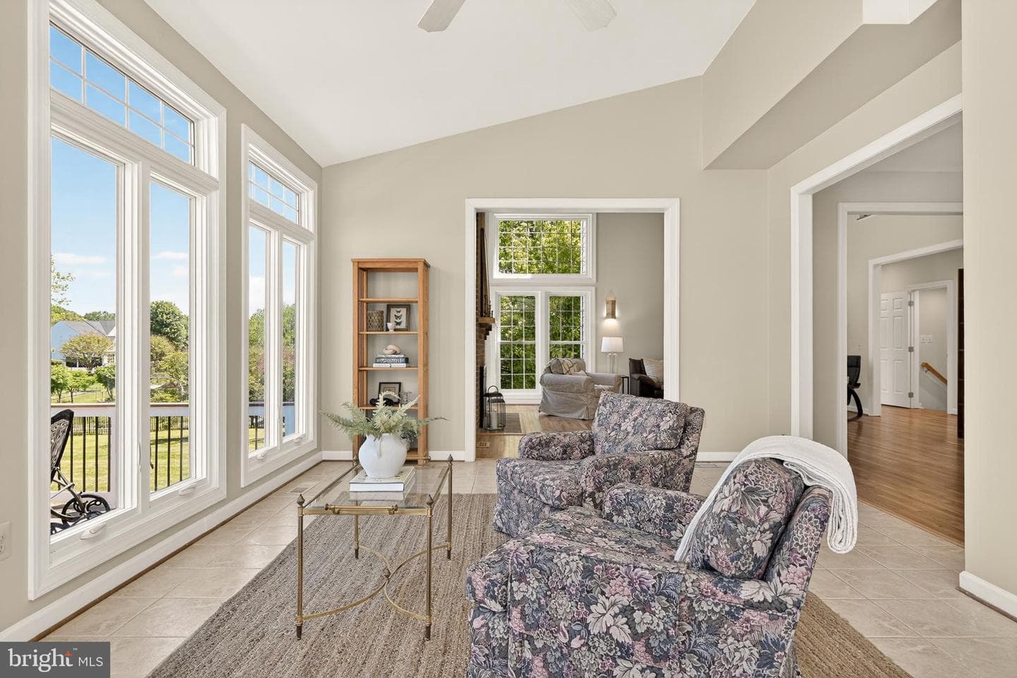 14405 Cervantes Avenue photo 35