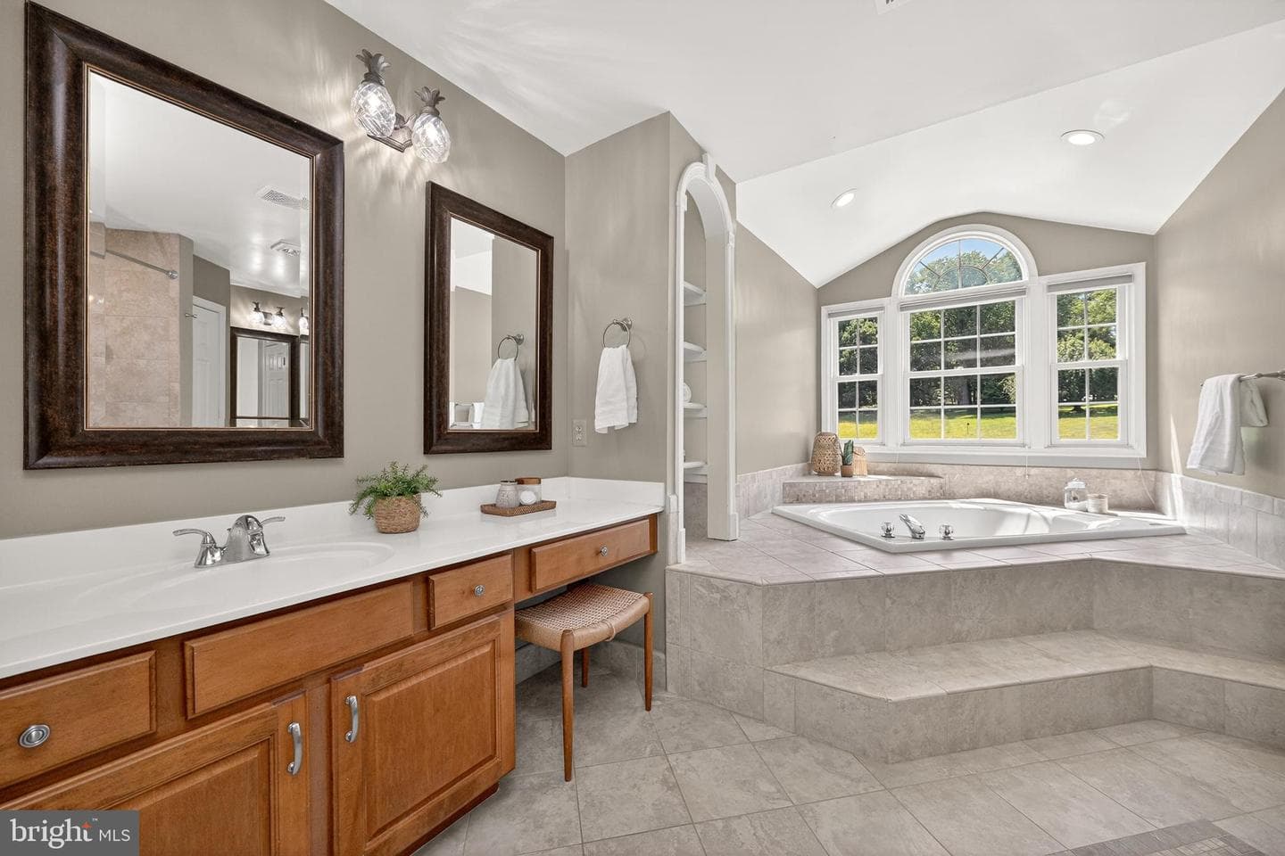 14405 Cervantes Avenue photo 48
