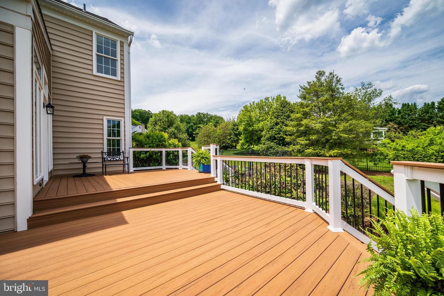 14405 Cervantes Avenue photo 71