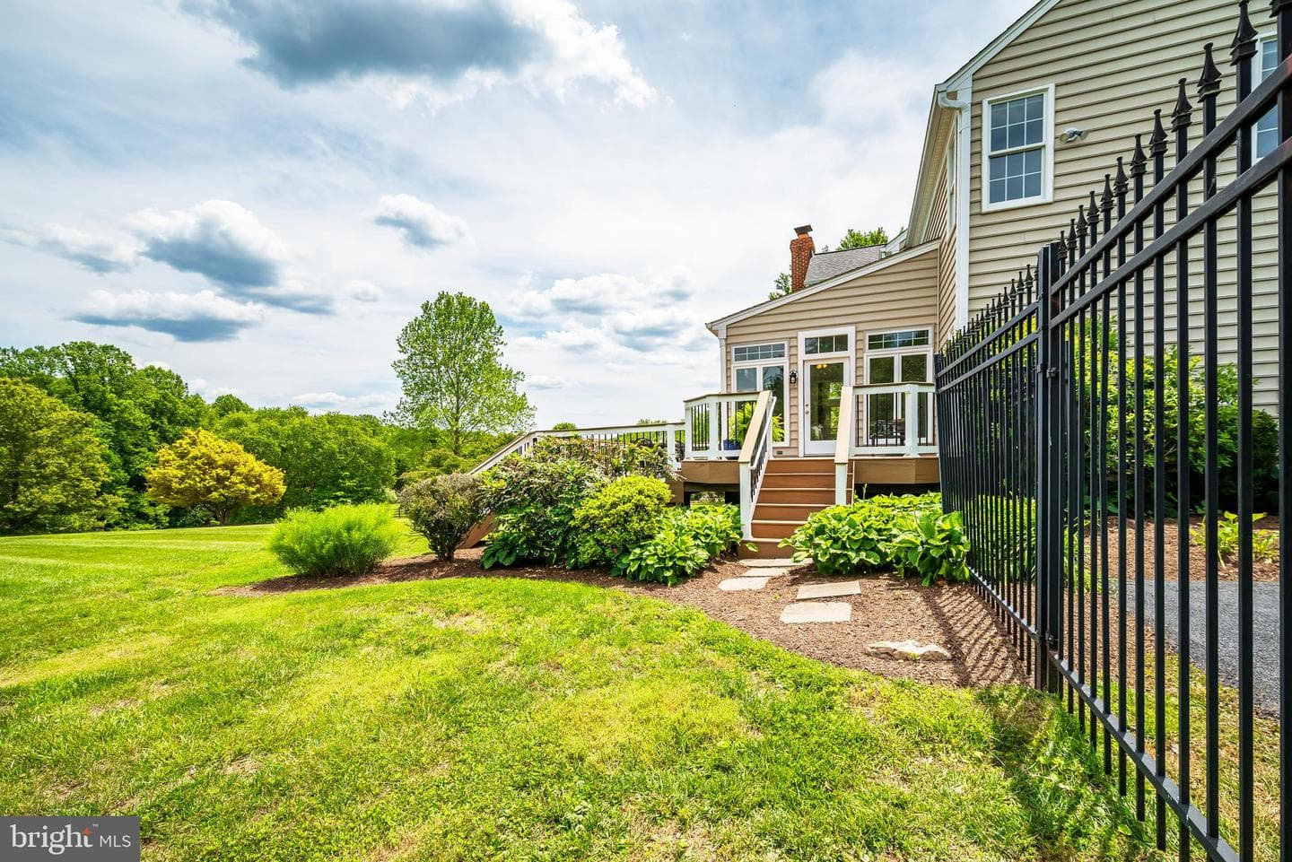 14405 Cervantes Avenue photo 76