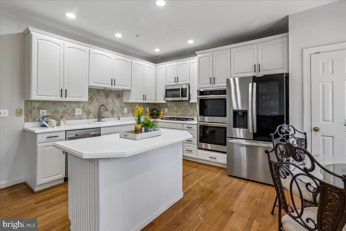 10407 Dalebrooke Lane photo 15