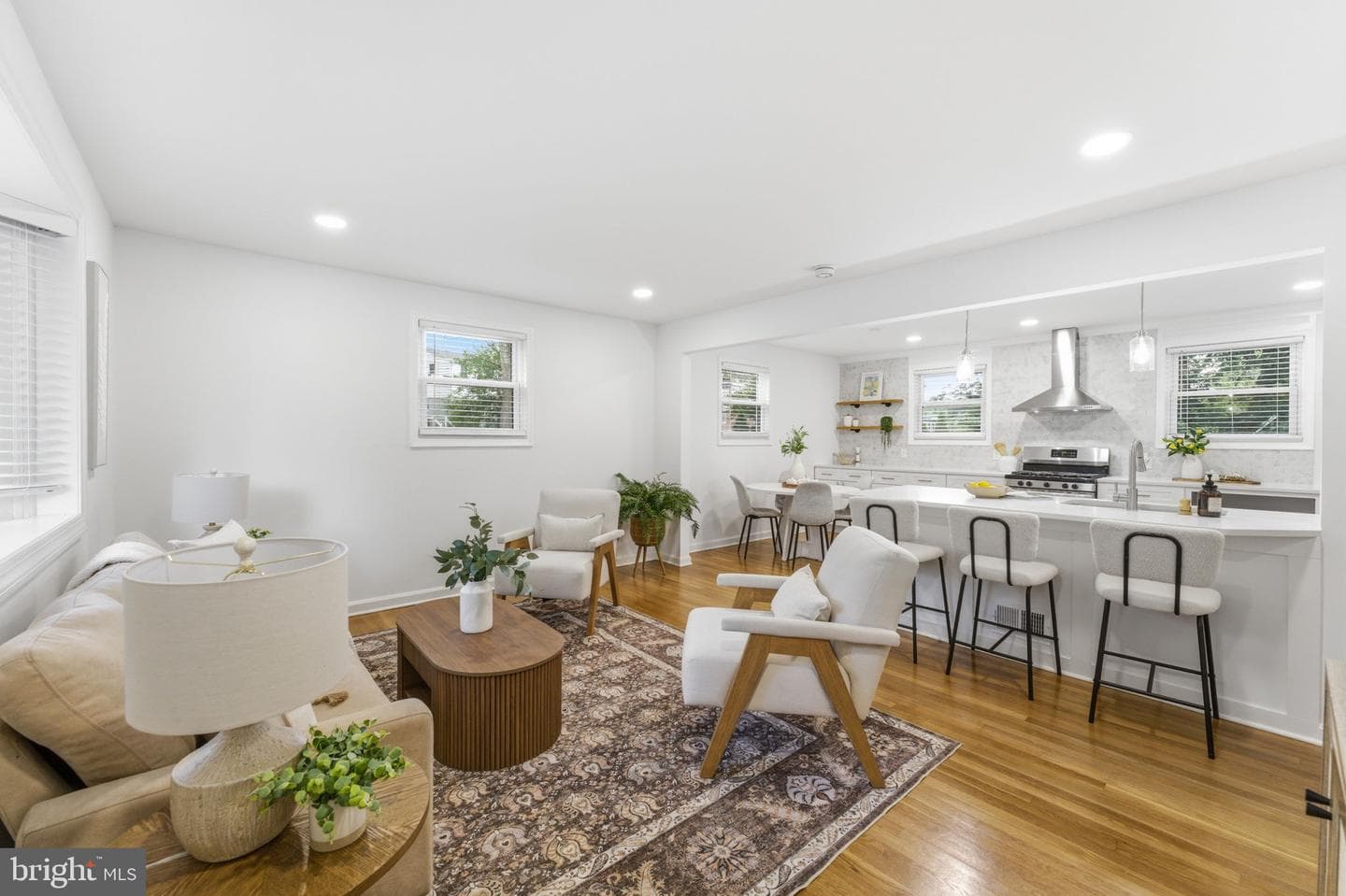 10811 Tenbrook Court photo 3