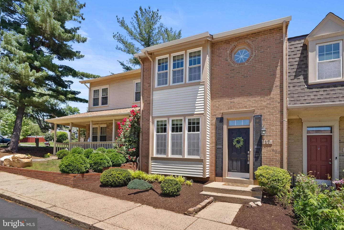 17 Hickory Hill Court photo 3