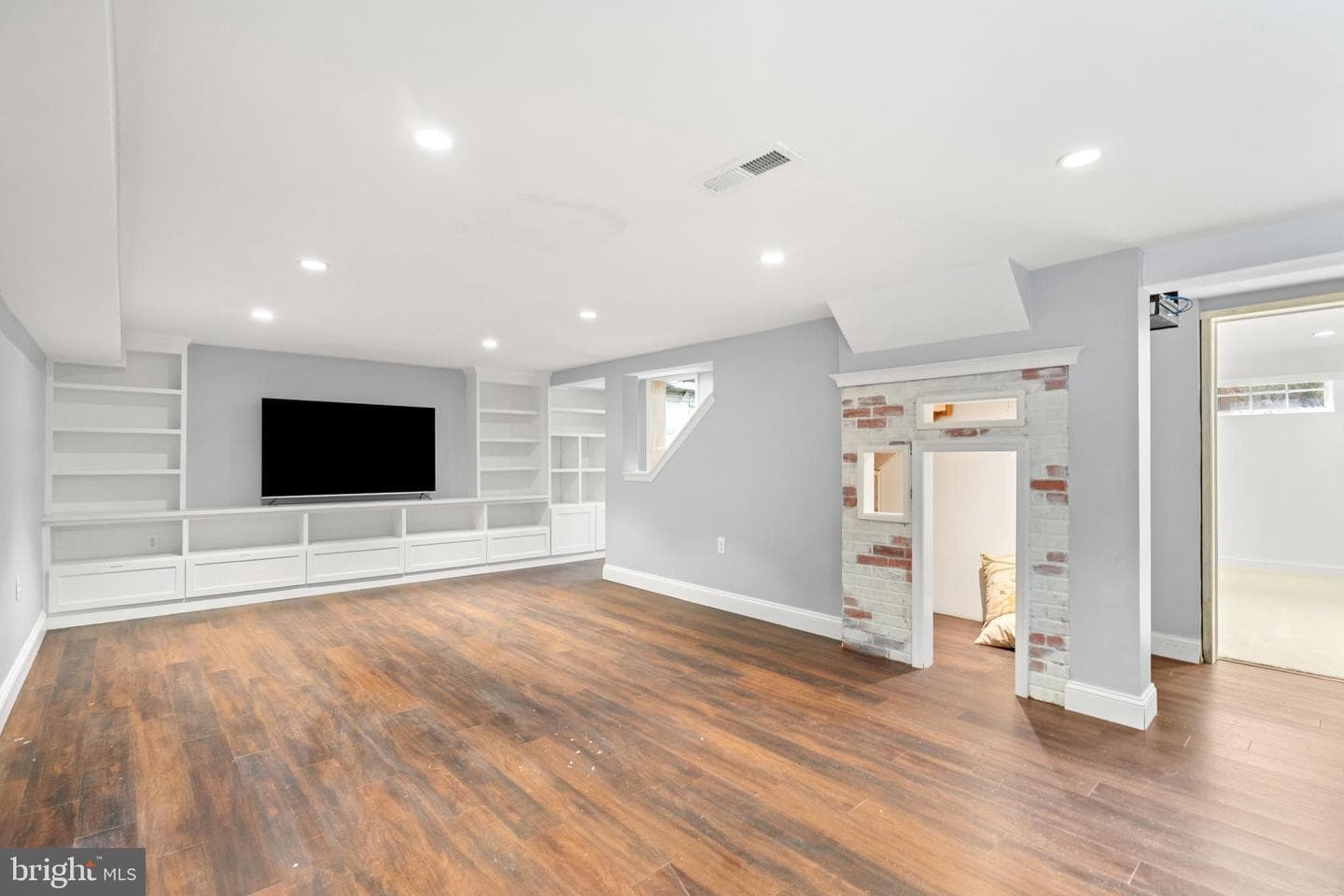 10208 Edgewood Avenue photo 26
