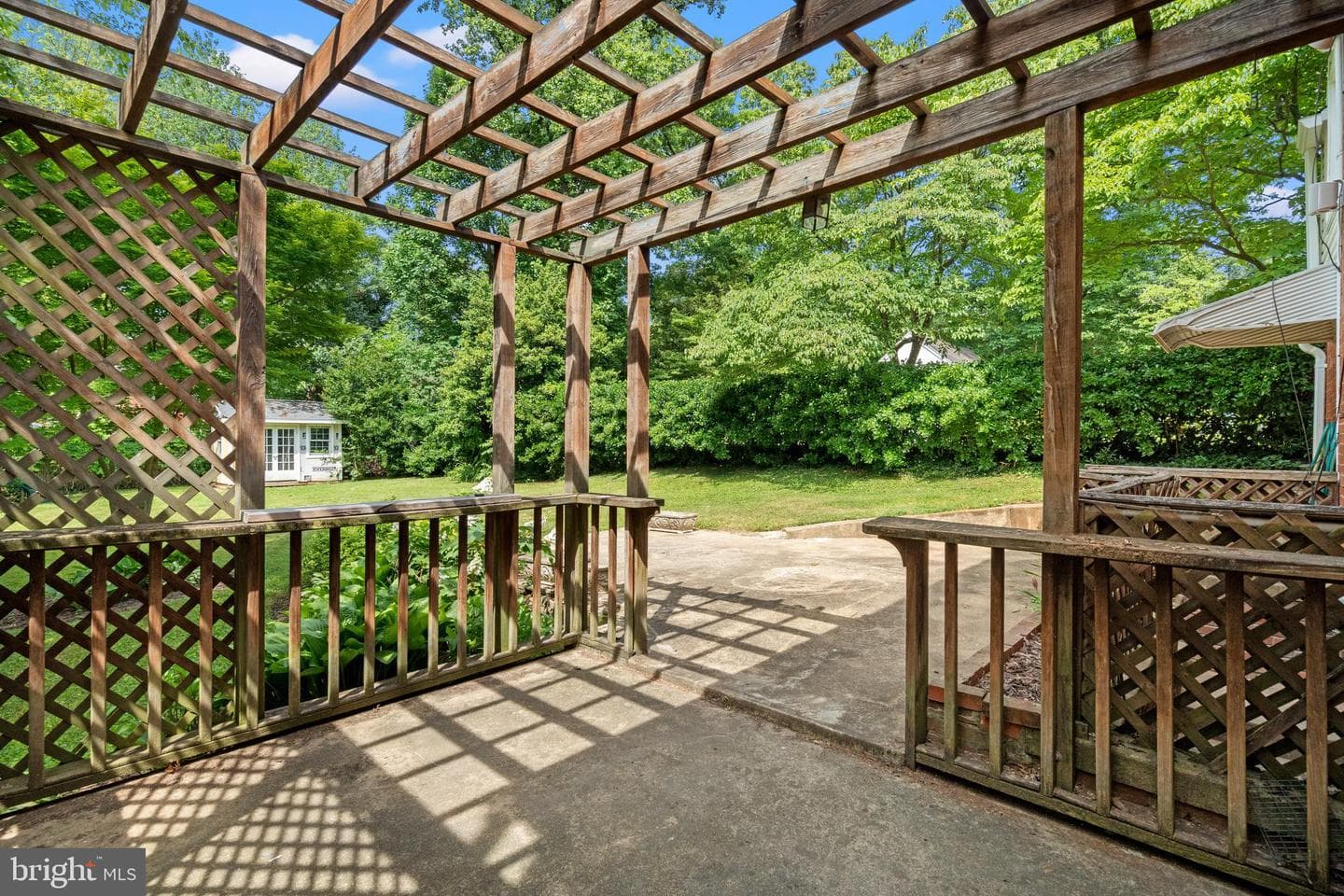 10208 Edgewood Avenue photo 34