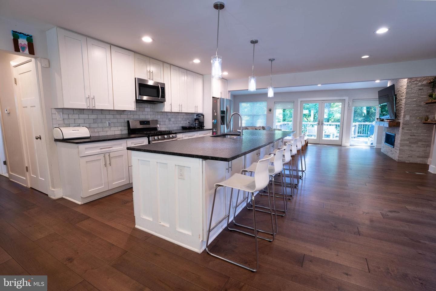 1710 Mark Lane photo 4