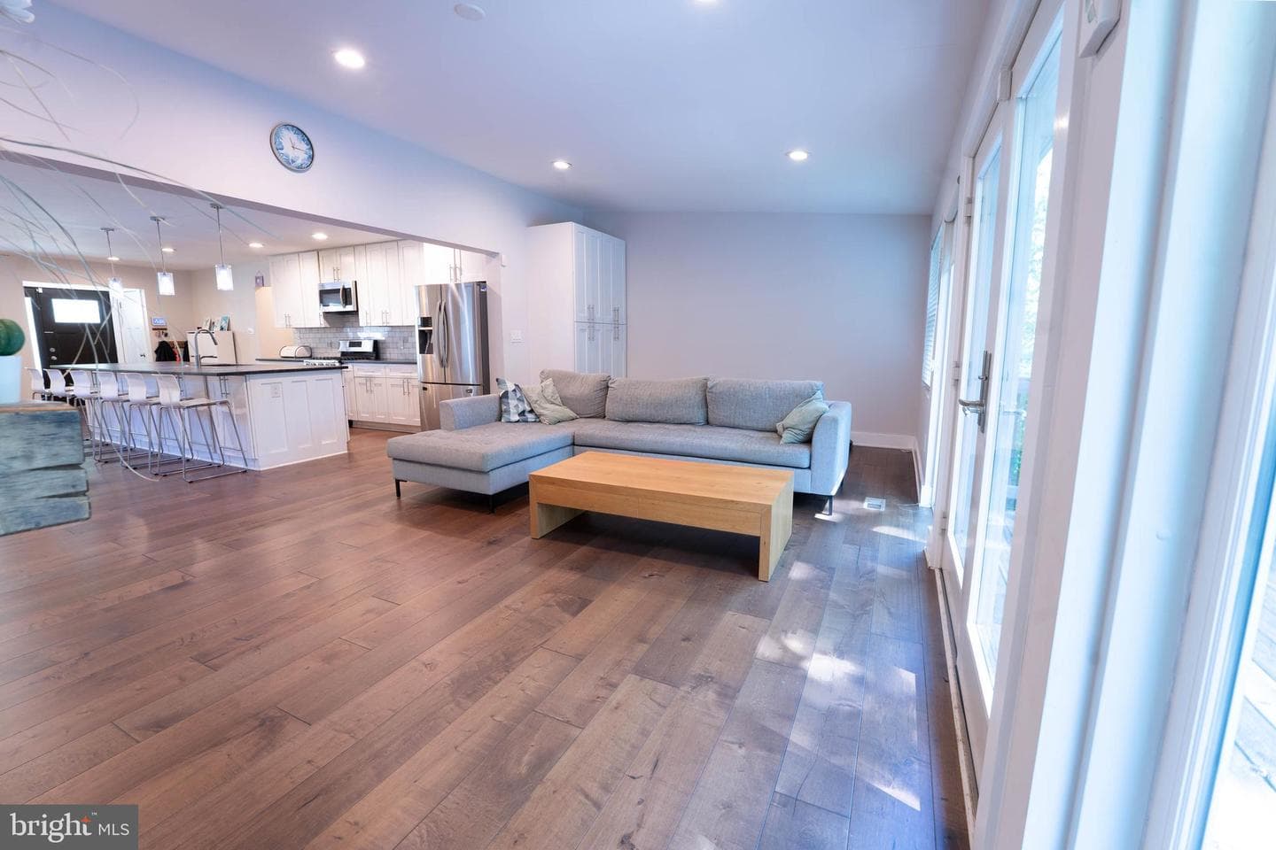 1710 Mark Lane photo 7