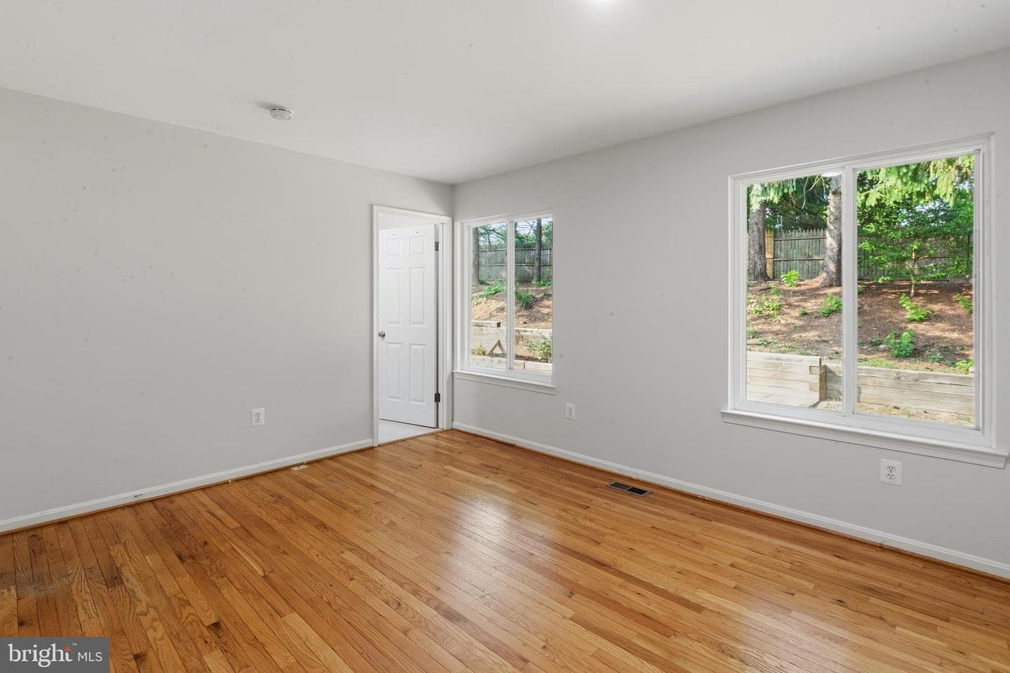 19044 Mcfarlin Drive photo 17