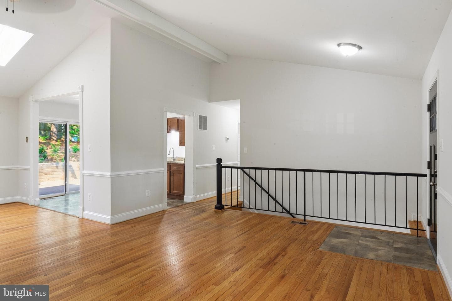 19044 Mcfarlin Drive photo 7