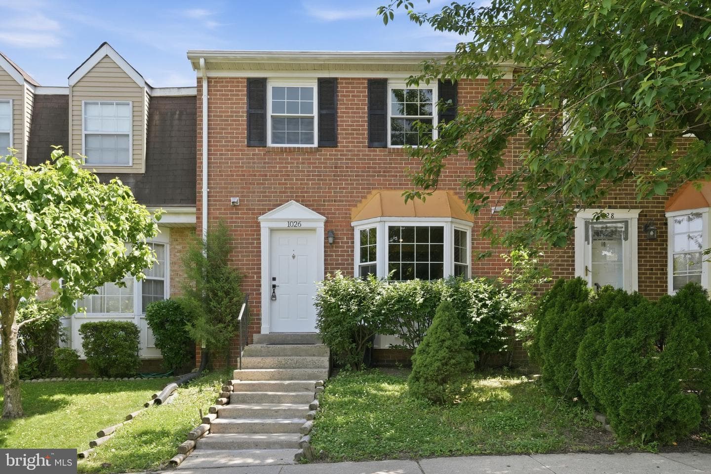 1026 Travis Lane photo 1