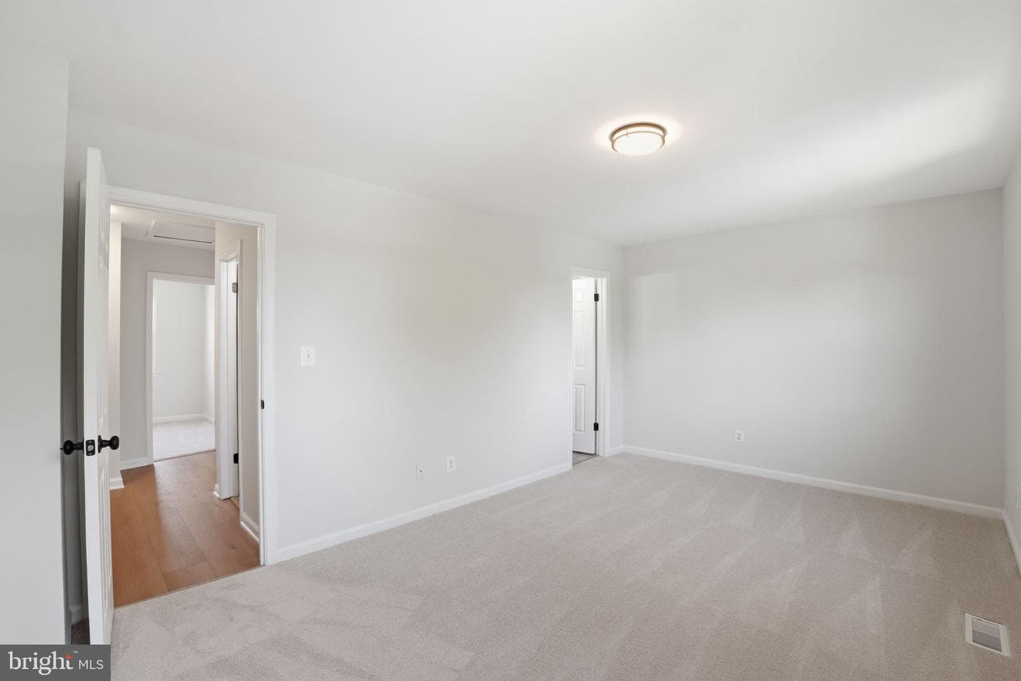 1026 Travis Lane photo 33